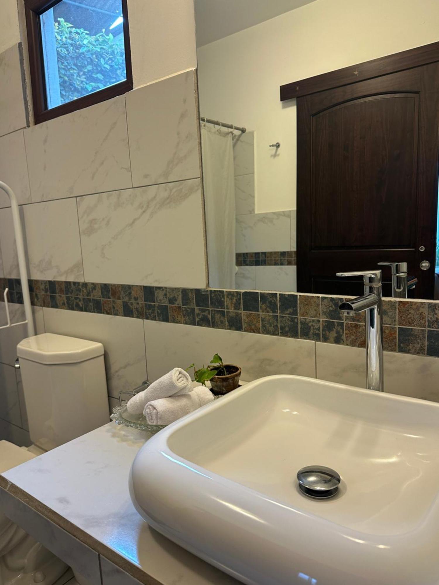Casa Elena Bed and Breakfast Antigua Εξωτερικό φωτογραφία